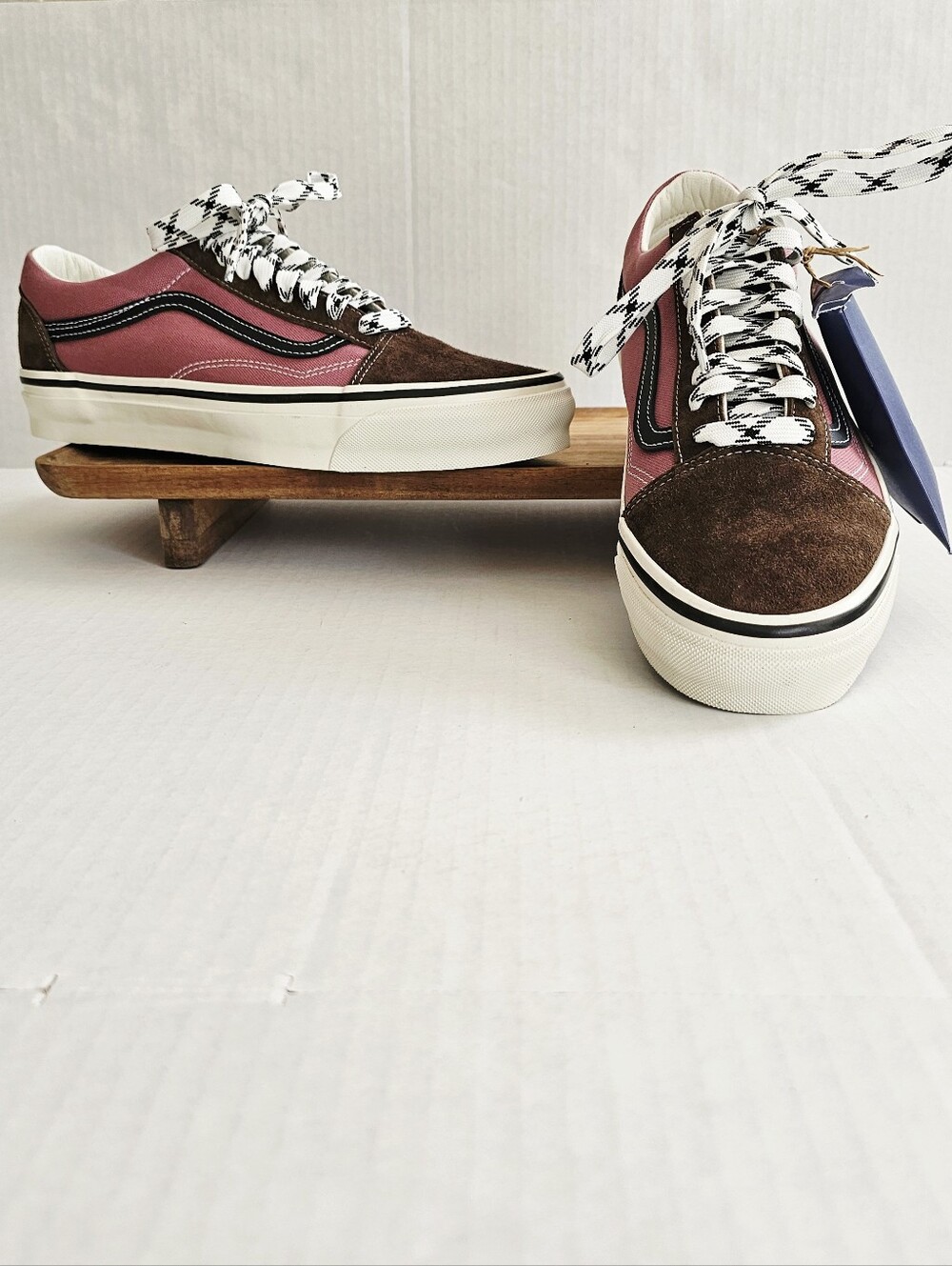 Vans Premium Old Skool LX Malibu Sneakers Size 11 Mens Brown Pink Low Top New